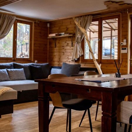 Toelgyes Menedek Apartment นอซวาย ภายนอก รูปภาพ